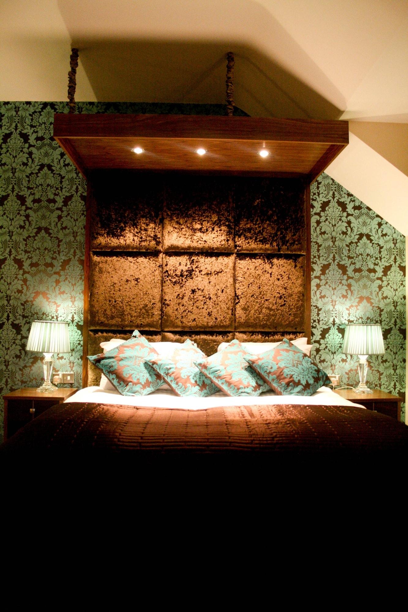 The Old Barn Inn Newport  Bagian luar foto
