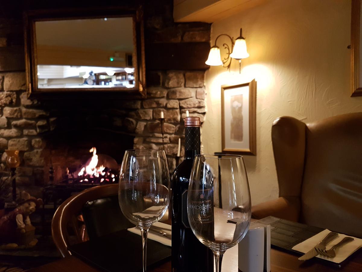 The Old Barn Inn Newport  Bagian luar foto