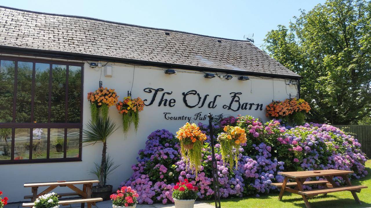 The Old Barn Inn Newport  Bagian luar foto