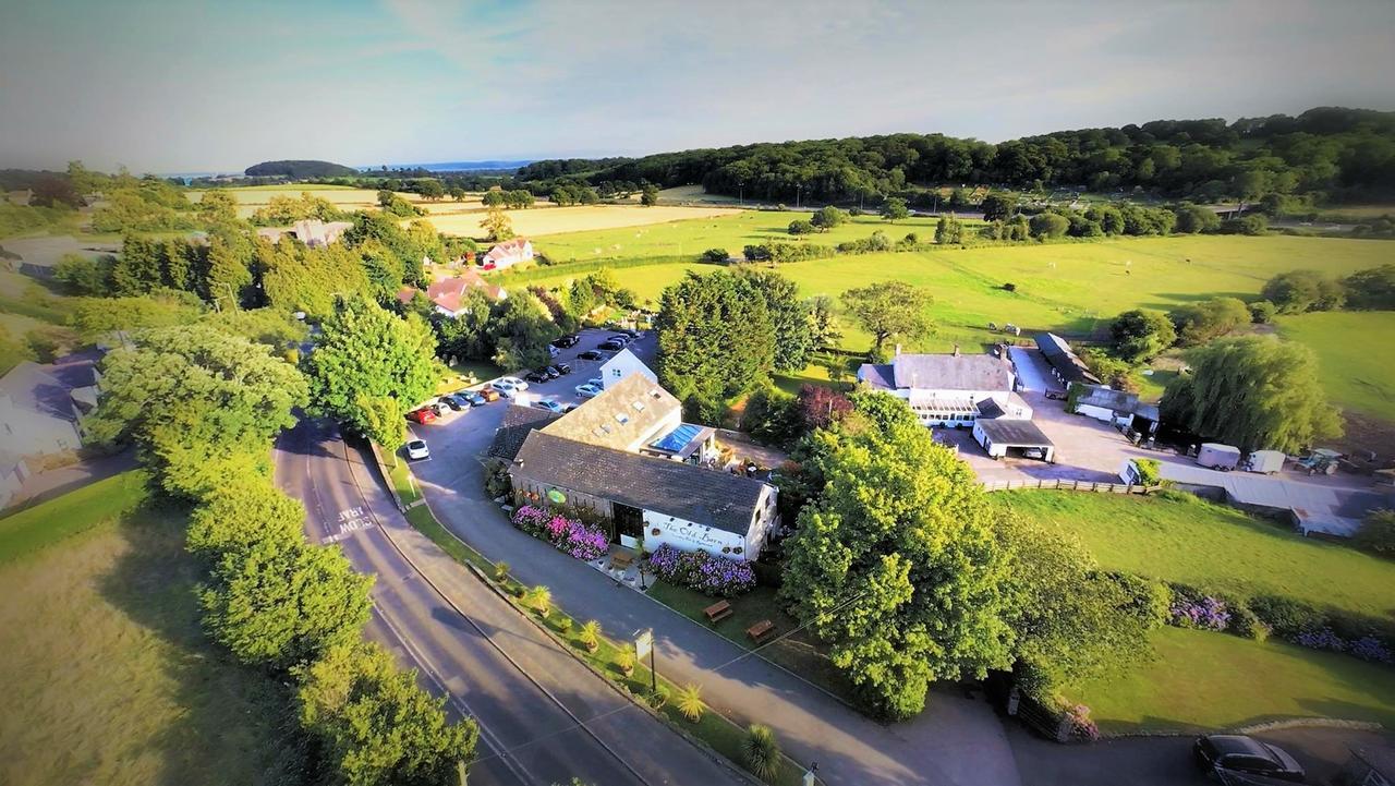 The Old Barn Inn Newport  Bagian luar foto