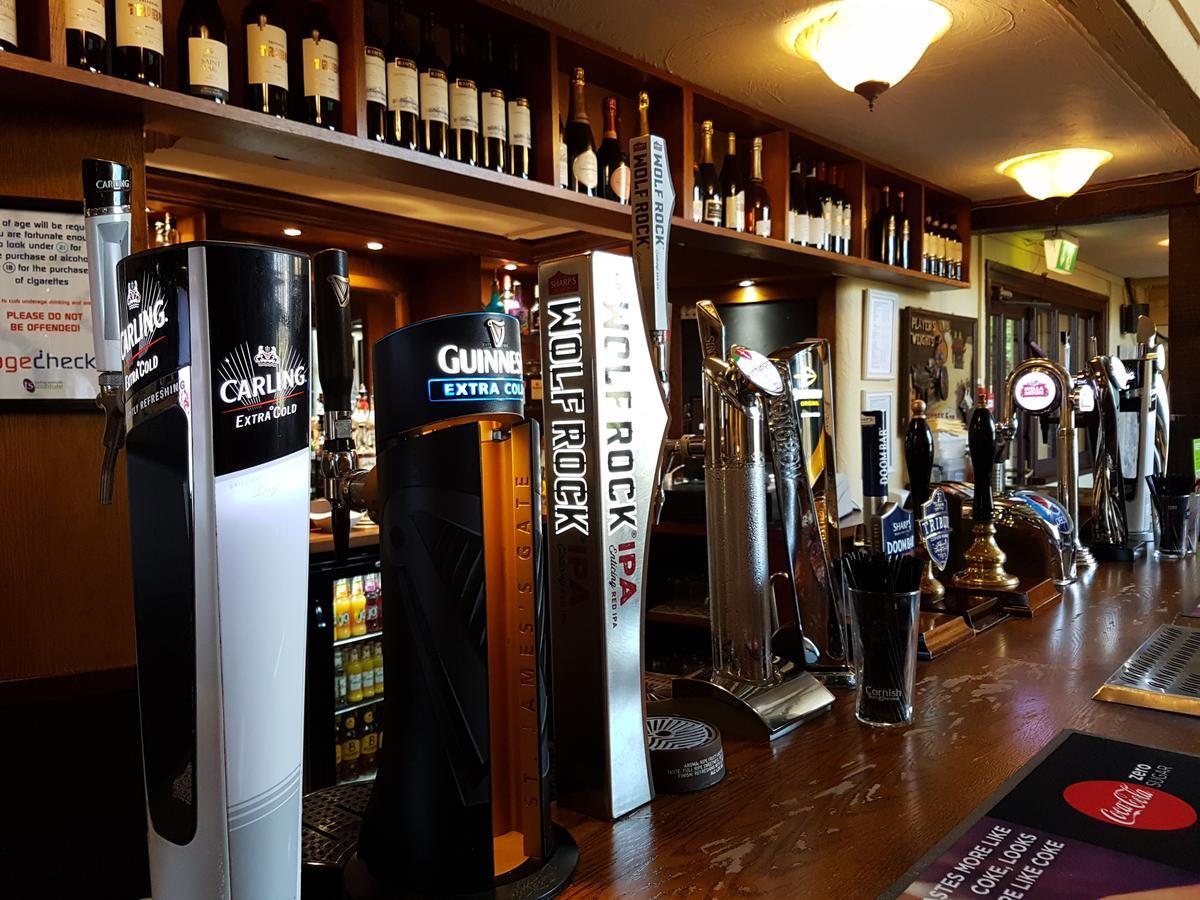 The Old Barn Inn Newport  Bagian luar foto