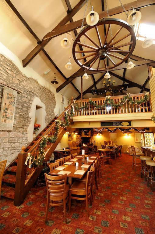 The Old Barn Inn Newport  Bagian luar foto